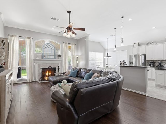 1917 Vintage Drive, Corinth, TX 76210