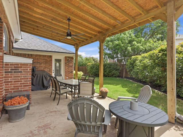 1917 Vintage Drive, Corinth, TX 76210