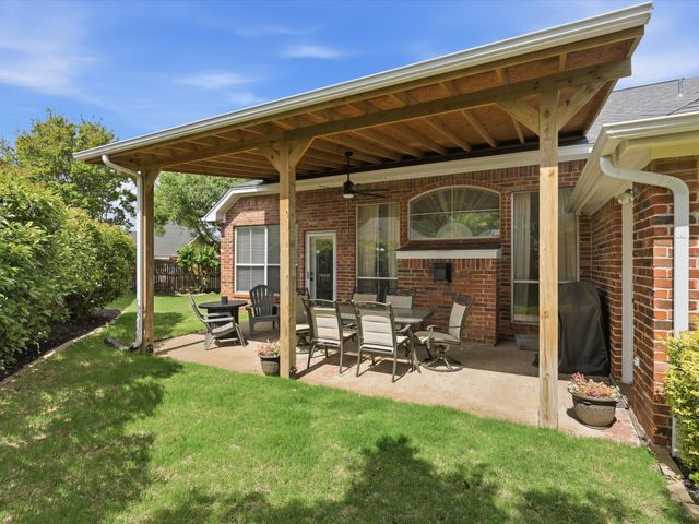 1917 Vintage Drive, Corinth, TX 76210