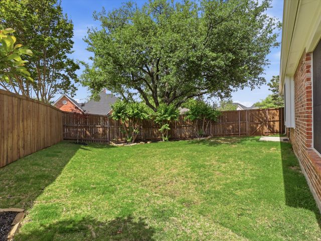 1917 Vintage Drive, Corinth, TX 76210