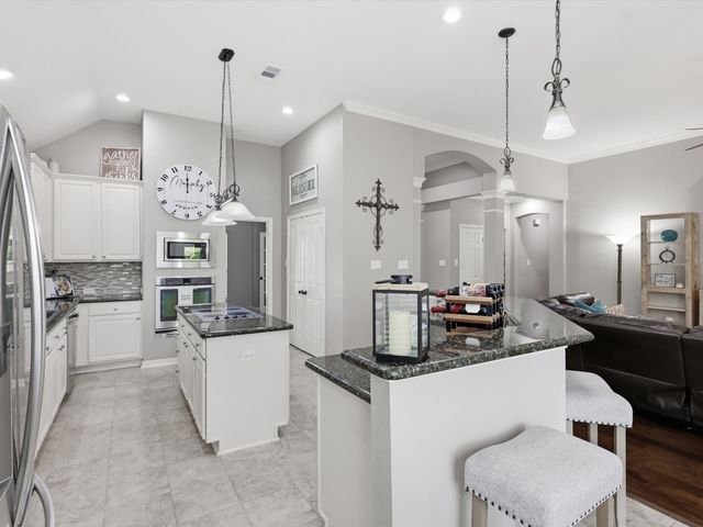 1917 Vintage Drive, Corinth, TX 76210