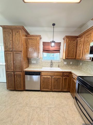 40325 Coldwater Landing Ave, Gonzales, LA 70737