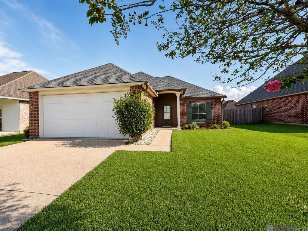 40325 Coldwater Landing Ave, Gonzales, LA 70737