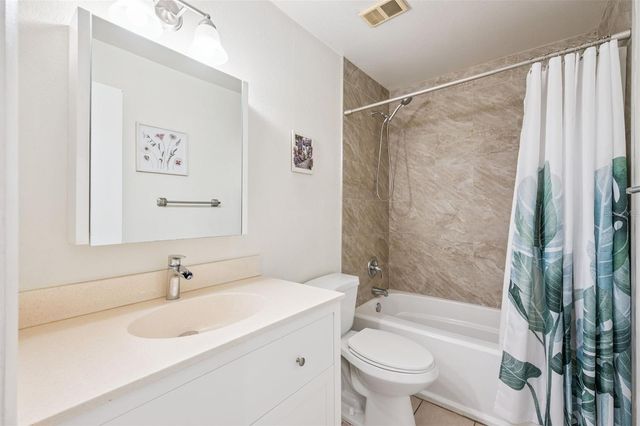 3032 PARKWAY BOULEVARD 305, Kissimmee, FL 34747