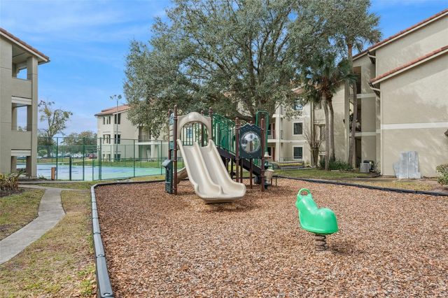 3032 PARKWAY BOULEVARD 305, Kissimmee, FL 34747