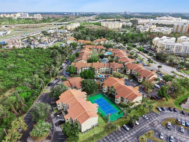 3032 PARKWAY BOULEVARD 305, Kissimmee, FL 34747