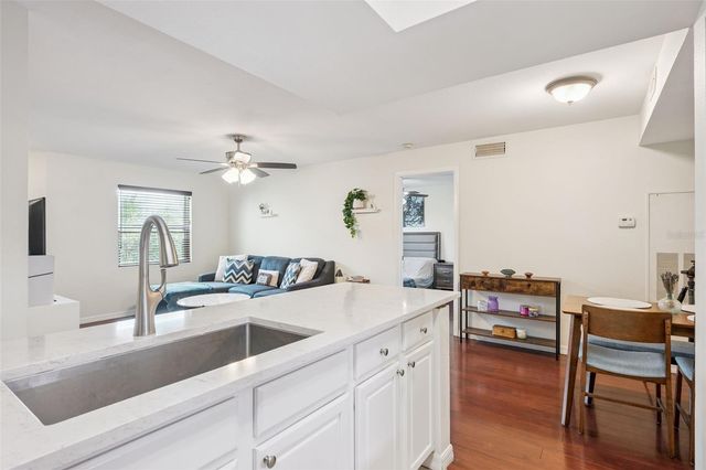 3032 PARKWAY BOULEVARD 305, Kissimmee, FL 34747