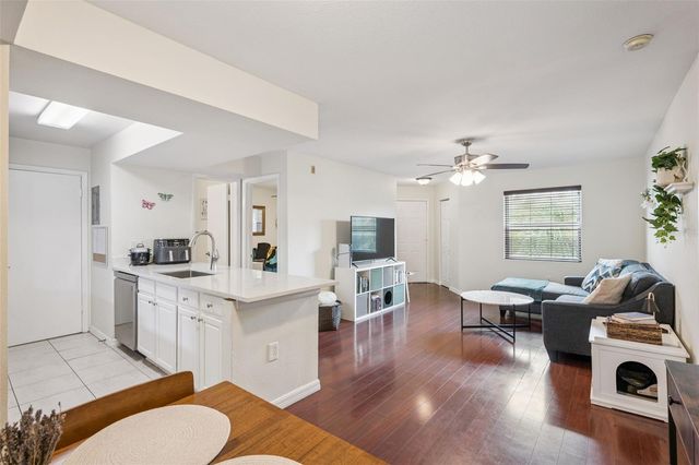 3032 PARKWAY BOULEVARD 305, Kissimmee, FL 34747