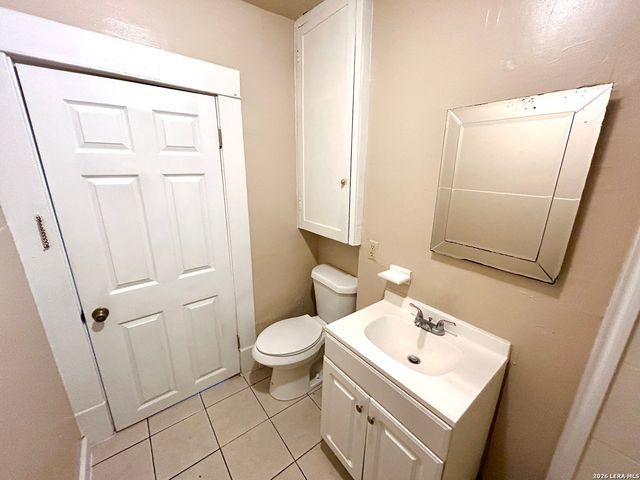 1137 W Ashby Pl Apt 6, San Antonio, TX 78201