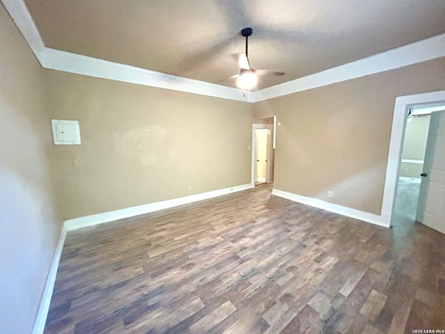 1137 W Ashby Pl Apt 6, San Antonio, TX 78201