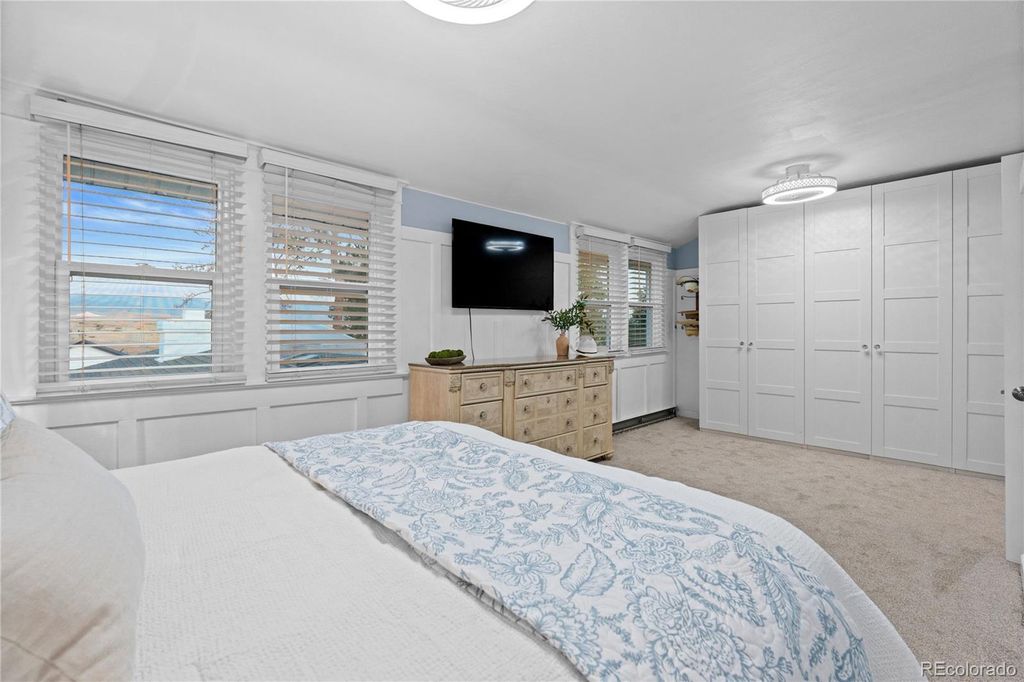 Image 16 of property listing at 7819 Hill Crest Drive, Louviers, CO 80131