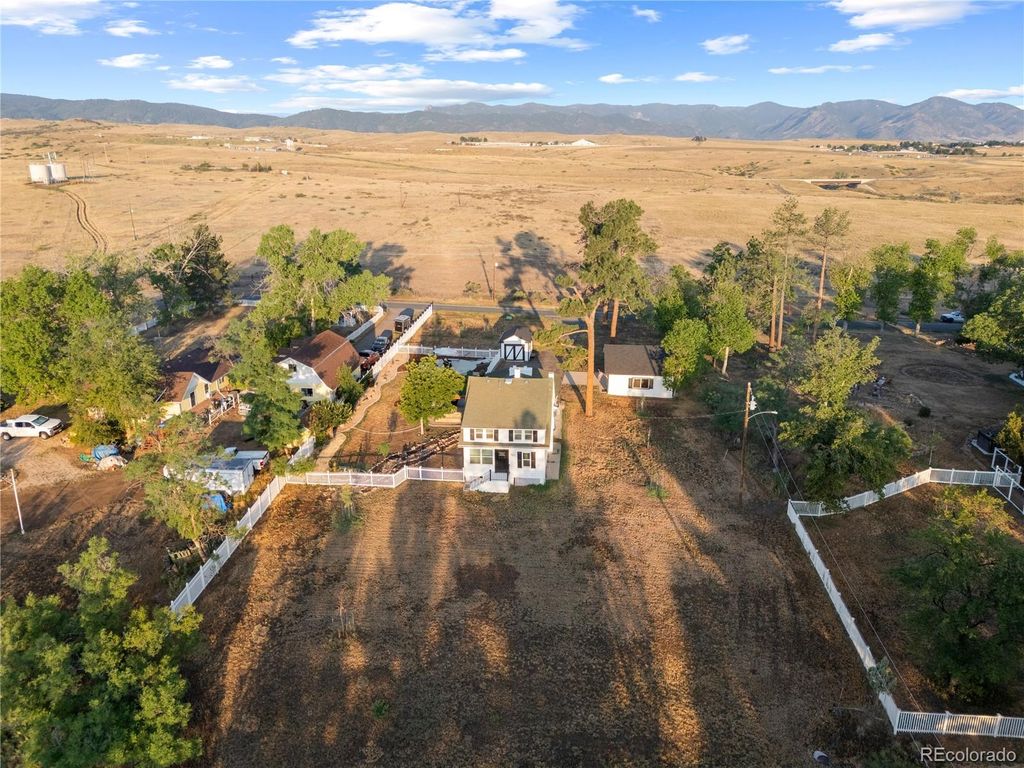 Image 22 of property listing at 7819 Hill Crest Drive, Louviers, CO 80131