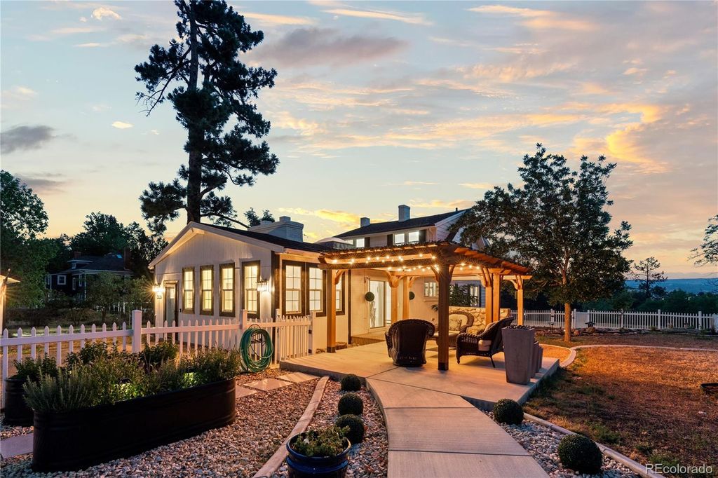 Image 25 of property listing at 7819 Hill Crest Drive, Louviers, CO 80131
