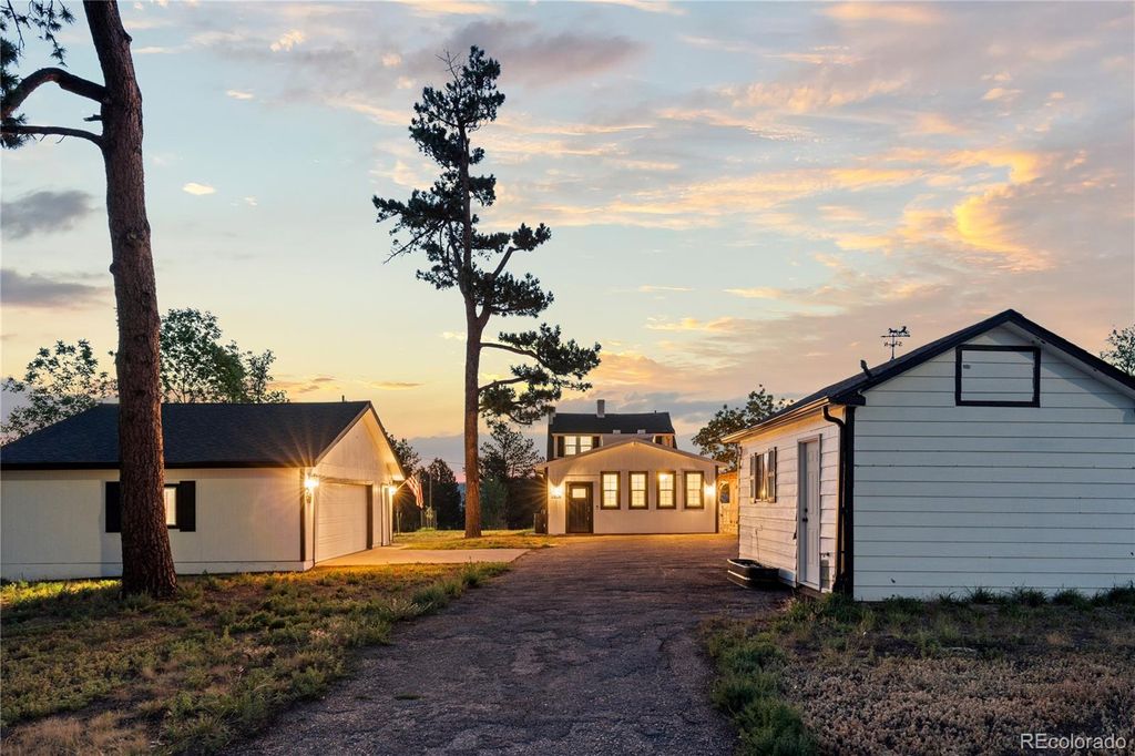 Image 29 of property listing at 7819 Hill Crest Drive, Louviers, CO 80131