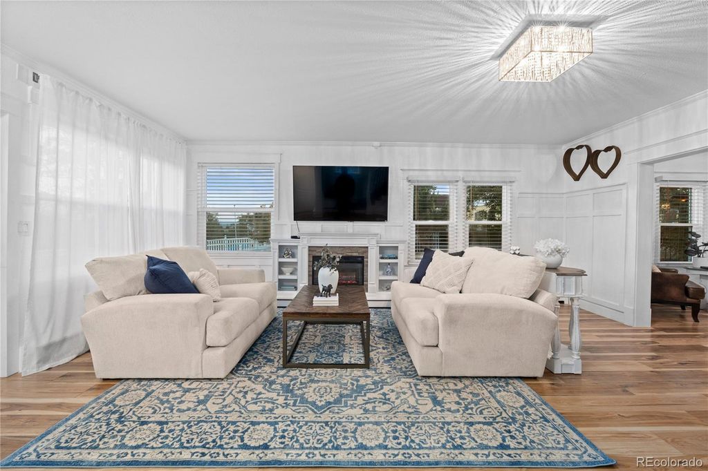 Image 4 of property listing at 7819 Hill Crest Drive, Louviers, CO 80131