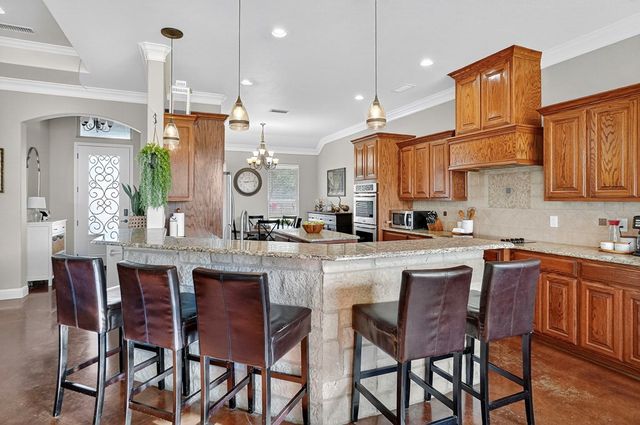 10204 E County Rd 103, Midland, TX 79706