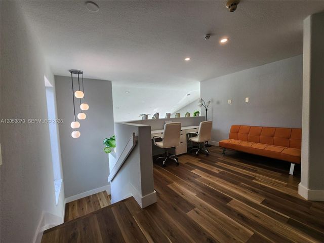 594 Spinnaker, Weston, FL 33326