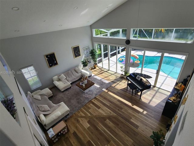 594 Spinnaker, Weston, FL 33326