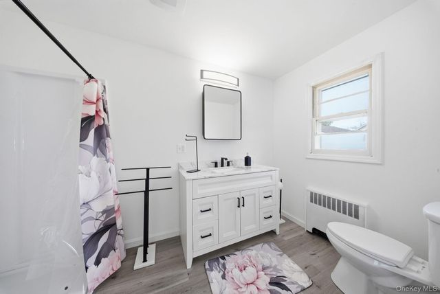 11 5th Avenue, Newburgh, NY 12550
