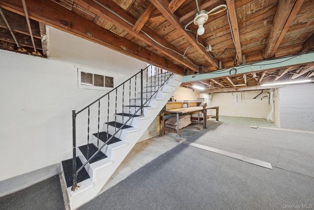 11 5th Avenue, Newburgh, NY 12550