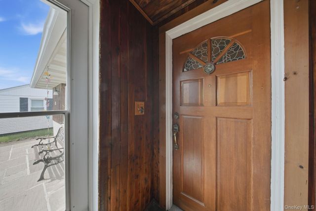11 5th Avenue, Newburgh, NY 12550