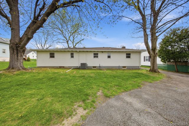 11 5th Avenue, Newburgh, NY 12550
