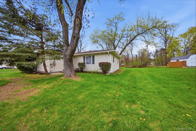 11 5th Avenue, Newburgh, NY 12550