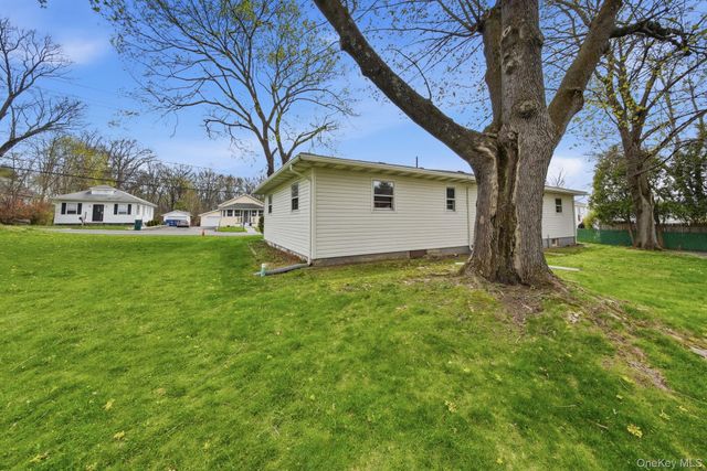11 5th Avenue, Newburgh, NY 12550