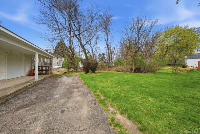 11 5th Avenue, Newburgh, NY 12550