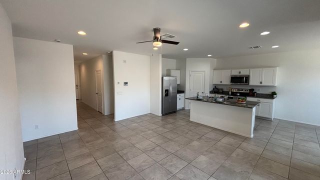 1136 W SAND CANYON Court, Casa Grande, AZ 85122