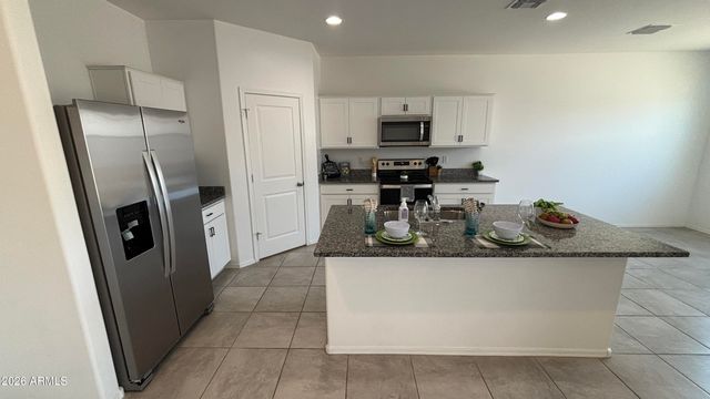 1136 W SAND CANYON Court, Casa Grande, AZ 85122