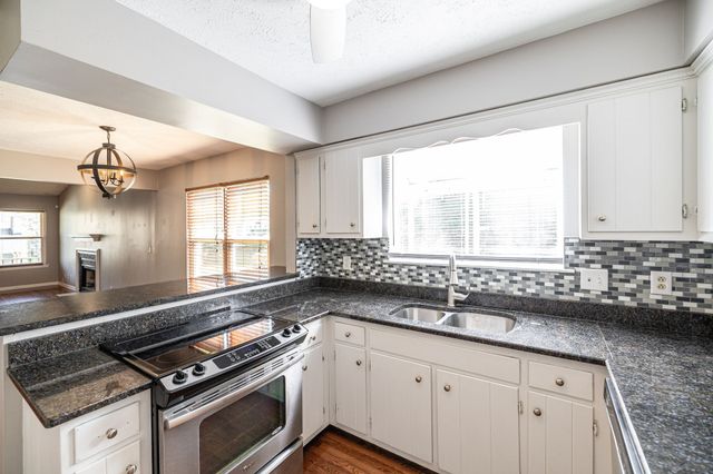 5507 Hill Ct, Nashville, TN 37220
