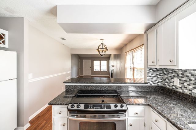 5507 Hill Ct, Nashville, TN 37220