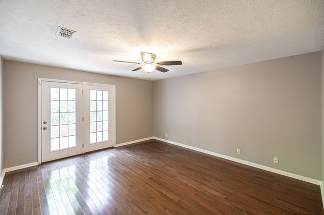 5507 Hill Ct, Nashville, TN 37220