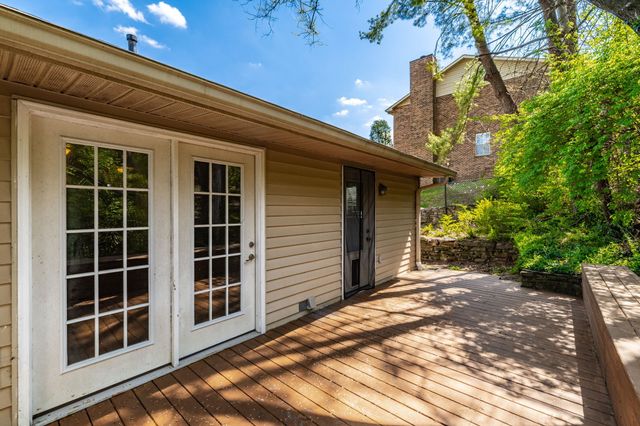 5507 Hill Ct, Nashville, TN 37220