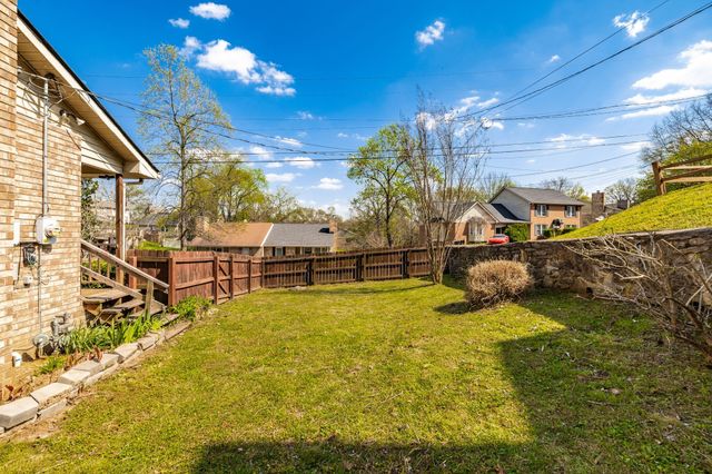 5507 Hill Ct, Nashville, TN 37220