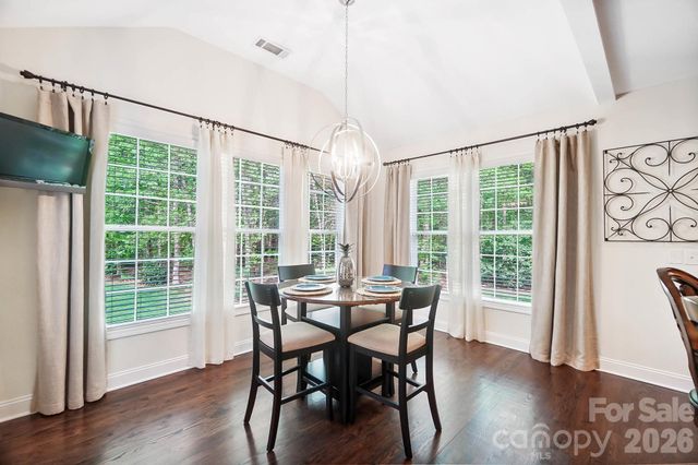 13326 Fairington Oaks Drive, Mint Hill, NC 28227