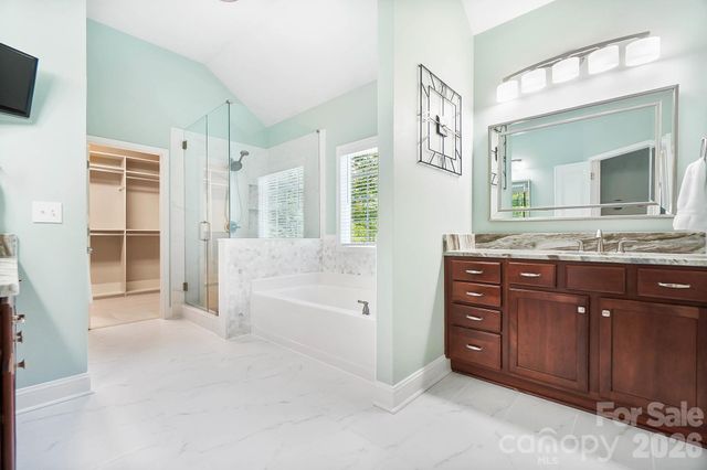 13326 Fairington Oaks Drive, Mint Hill, NC 28227