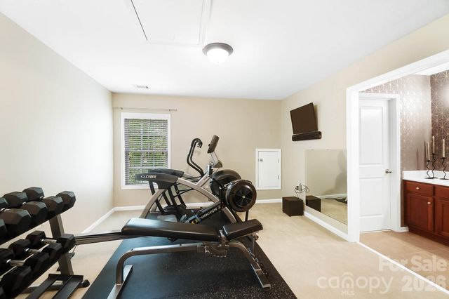 13326 Fairington Oaks Drive, Mint Hill, NC 28227