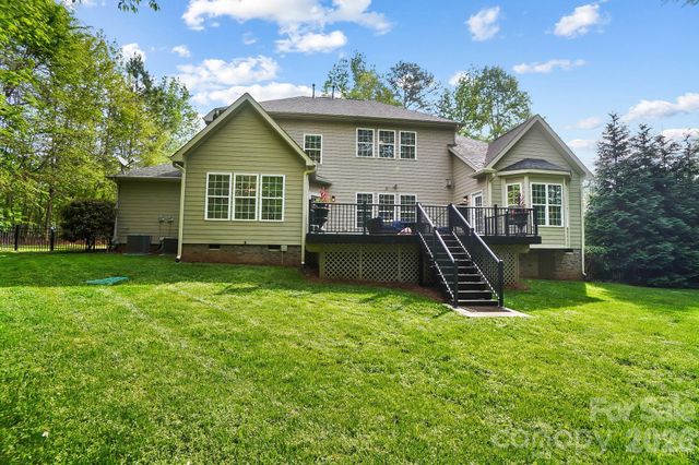 13326 Fairington Oaks Drive, Mint Hill, NC 28227