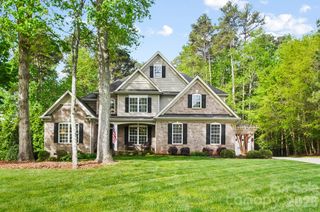 13326 Fairington Oaks Drive, Mint Hill, NC 28227