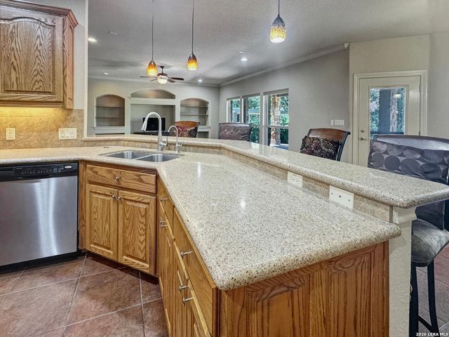 26335 Shady Acres, San Antonio, TX 78260