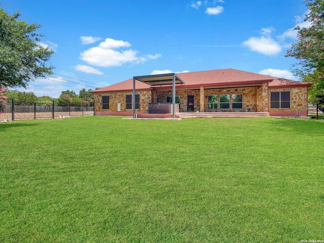 26335 Shady Acres, San Antonio, TX 78260