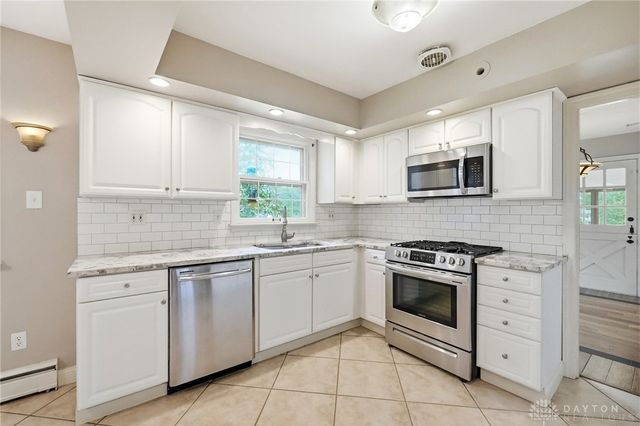 1801 Burgundy Lane, Washington Twp, OH 45459