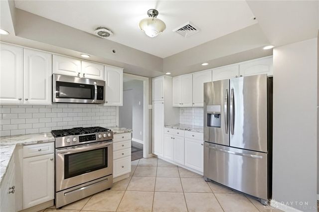 1801 Burgundy Lane, Washington Twp, OH 45459