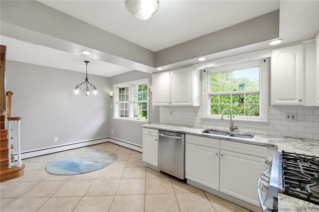 1801 Burgundy Lane, Washington Twp, OH 45459