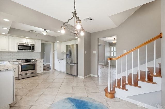 1801 Burgundy Lane, Washington Twp, OH 45459