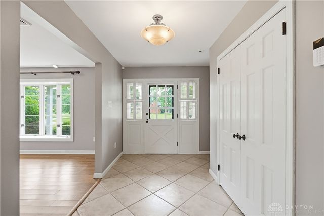 1801 Burgundy Lane, Washington Twp, OH 45459
