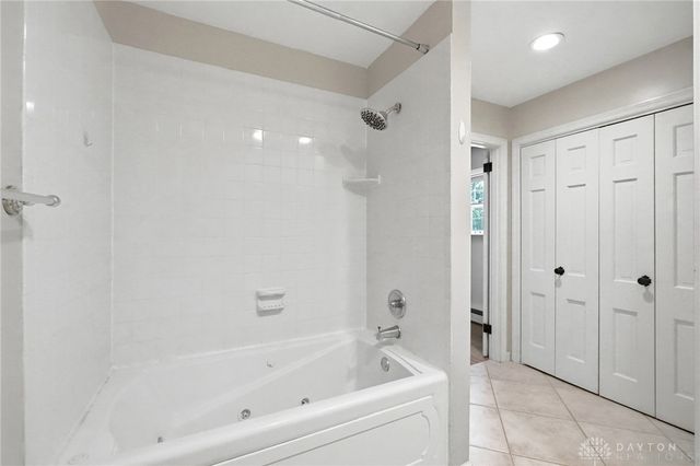 1801 Burgundy Lane, Washington Twp, OH 45459