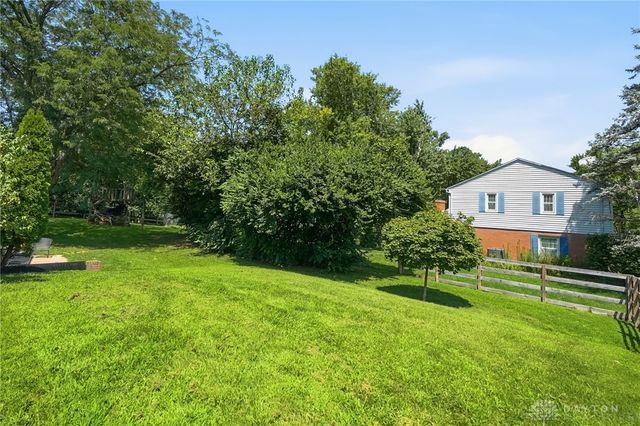 1801 Burgundy Lane, Washington Twp, OH 45459